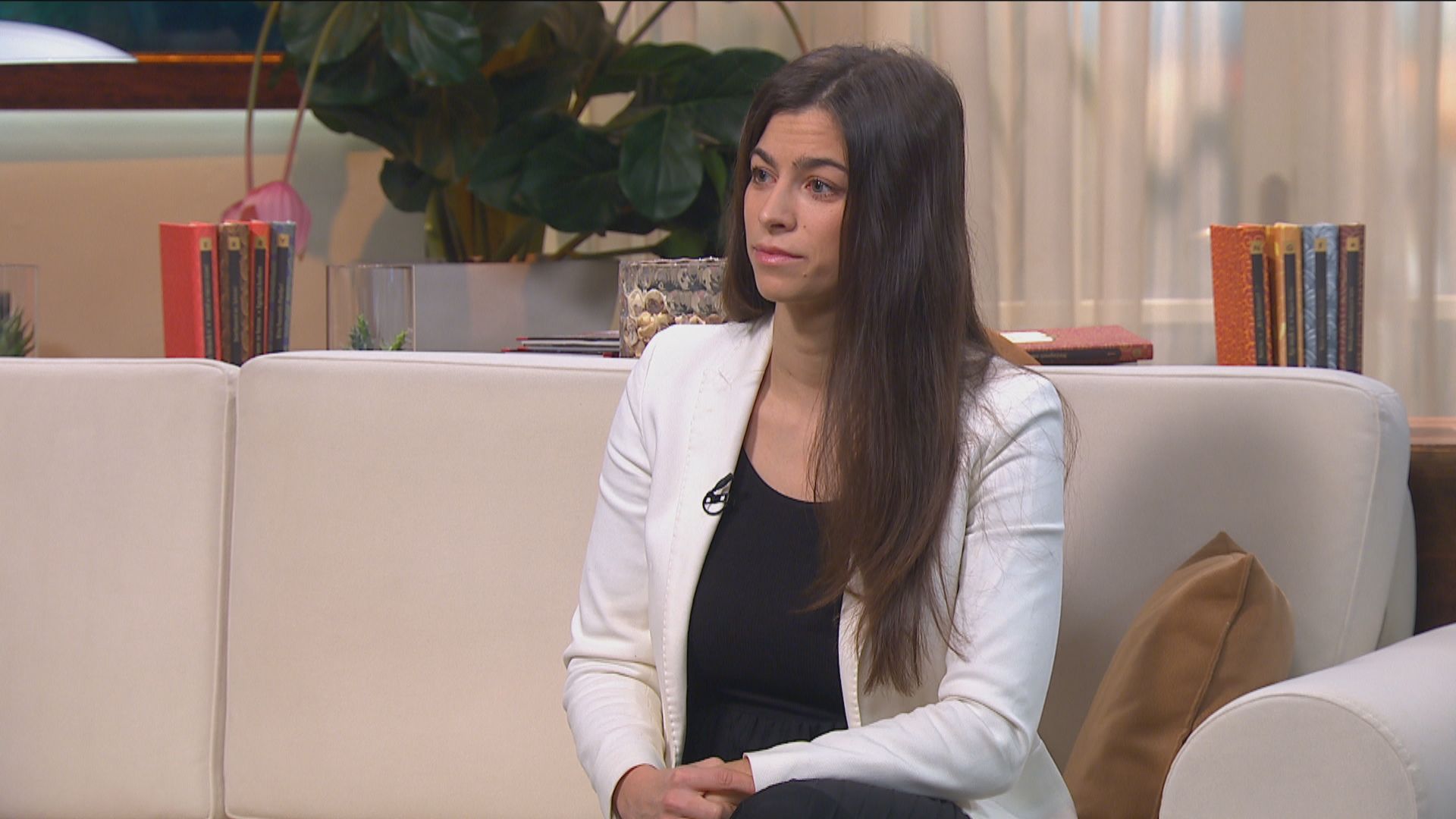 Szentkiralyi Alexandra Fokozatosan Nyithatunk A Kulcs A Vakcina