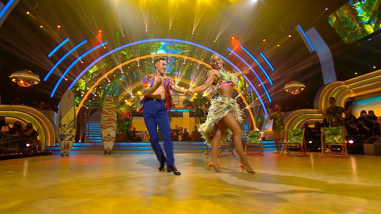 Gelencser Timea Es Hegyes Bertalan Cha Cha Cha 5 Adas